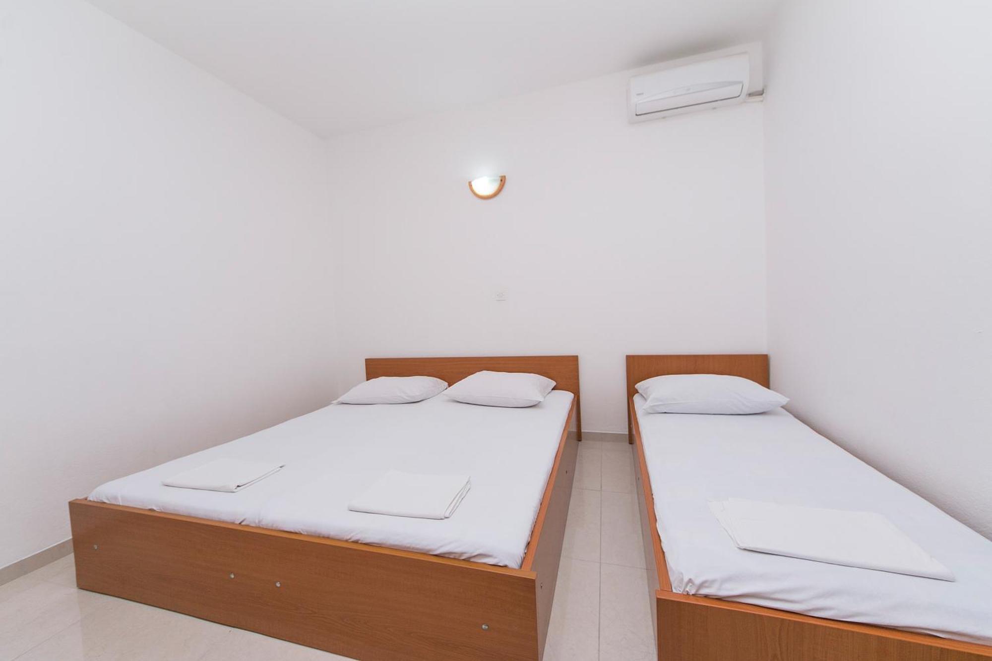 Apartments By The Sea Podaca, Makarska - 4734 Dış mekan fotoğraf